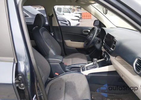 2021 Hyundai Venue Denim z USA, uszkodzony, nr VIN KMHRC8A37MU095432